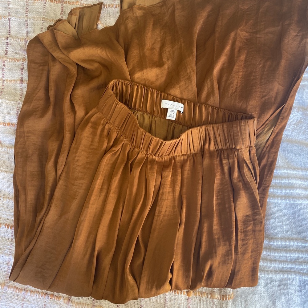 Dark gold/brown topshop skirt - Picture 2 of 4